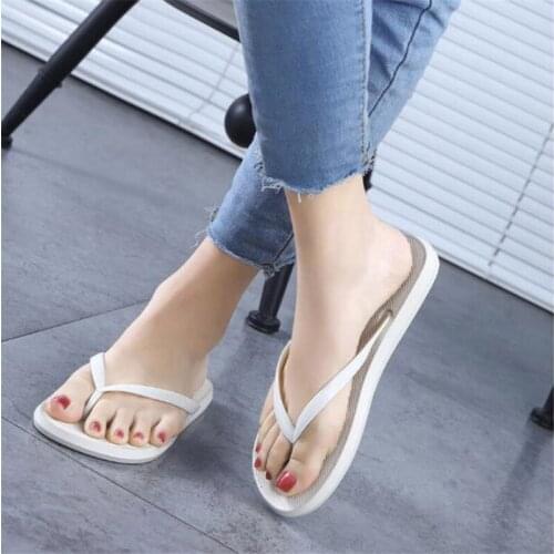 Size 36-45 Couple Flip Flop Slippers Men Lightweight Fashion Slipper PVC Casual Men Shoes for Home Slippers Mens Beach Shoes