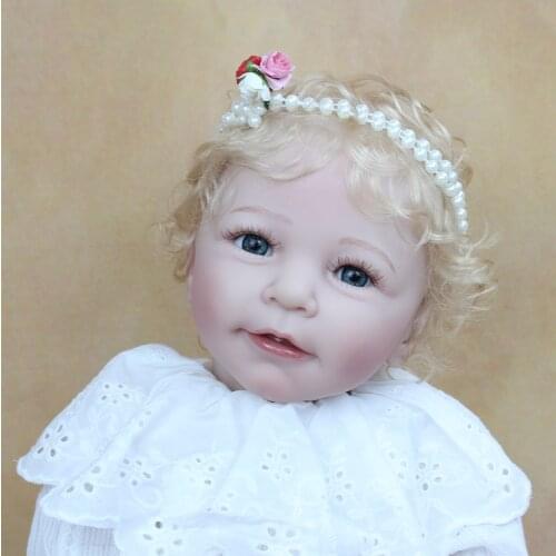 55 CM Soft Silicone Reborn Lisa Baby Girl Doll Toy Lifelike Cloth Body Realistic Rooted Blonde Hair Princess Toddler Bebe Gift