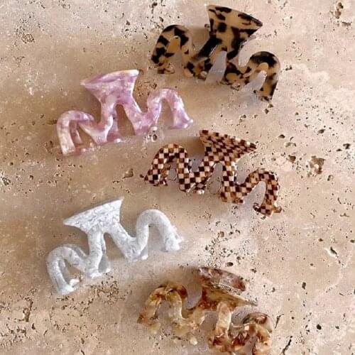 2021 Elegant Acetate Hair Claws Vintage Large for Women Girl Hollow Wave Shape Leopard Hair Pins Hair Clip Crab Hair Accessories