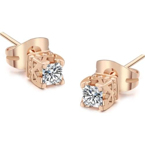 Double Fair Classic 4 claws Stud Earring For Women Crown Crystal Rose Gold Color Cubic Zircon Party Daily Fashion Jewelry DFE448