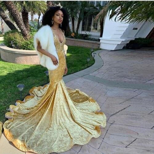 2019 Sexy Mermaid Prom Evening Dresses Beaded Sleeveless Velvet Long Formal Party Gown Sleeve Spaghetti Long Evening Gowns