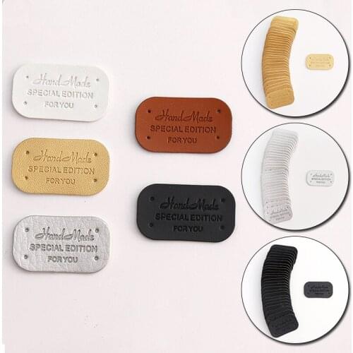 20pcs PU Leather Garment Label DIY Clothing Gift Sewing Handcraft Leather Label HANDMADE Letter Clothes Labels Accessories
