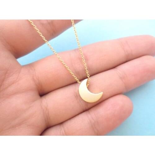Cute Small Half Moon Necklace Simple Crescent Moon Necklace Little Galaxy Moon Necklaces for Ladies Girl charm pendant jewelry