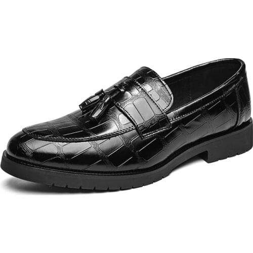 Men leather Shoes Mens business dress suit shoes High Quality Leather Shoes Classic Tassel Mens Casual Dress Shoes