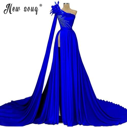 Royal Blue African Prom Dresses with Feathers One Shoulder with Split Side 2021 Beads Long Sleeve Cape Evening Gowns