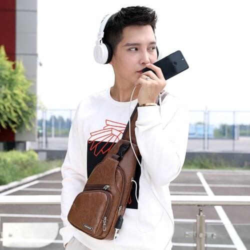 Casual Mens Leather Messenger Chest Bag Travel Brand Designer Multi-Function Headphone Jack Chest Pack