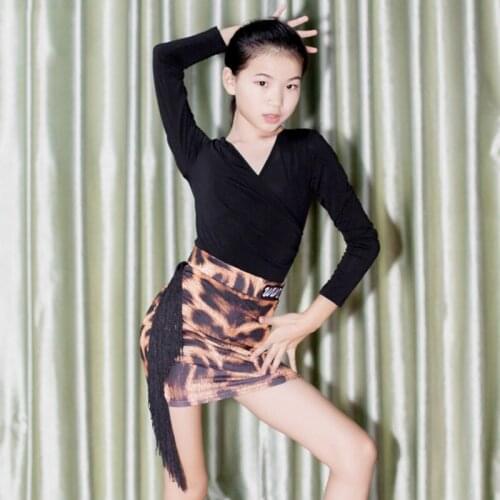 2020 Kids Latin Dance Costumes Girls Samba Dance Dress V-Neck Long Sleeves Tops Leopard Skirt Fringe Suit Practice Wear DNV13957