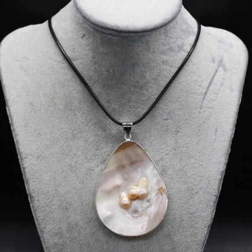 Natural Mother of Pearl Shell Pendant Necklace Charming Pearl Beads Shell Charms Necklace for Women Jewelry Gift Size 40x60mm