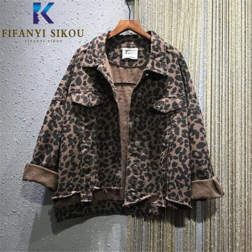 2020 Autumn Women Leopard Print Denim Jacket Streetwear Fashion Pocket Lapel Jeans Jacket Women Loose Harajuku Jacket Jeans Coat
