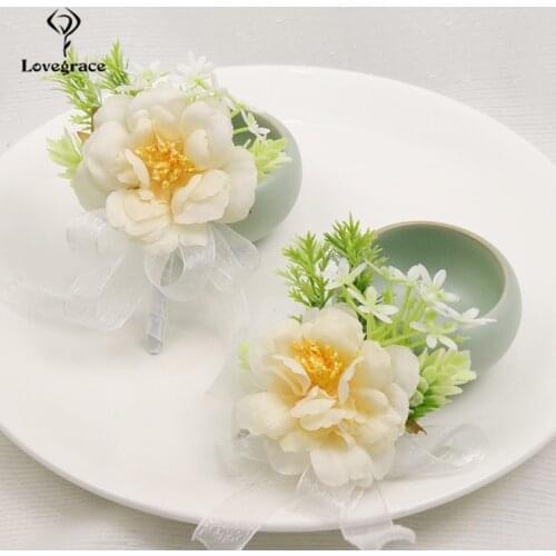Groomsmen Boutonniere Corsage Pin Silk Flower Bridesmaids Wrist Bracelet Brooch Flower Wedding Flower Men Suit Dress Accessories