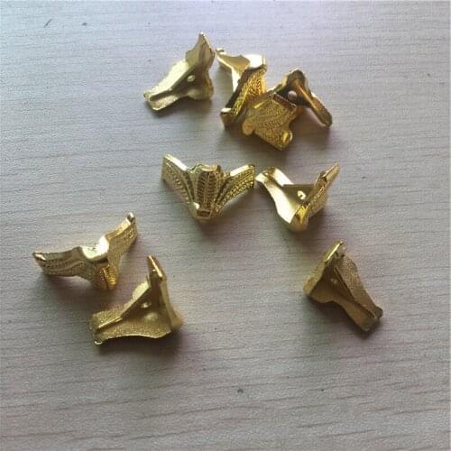 Bulk Chinese Vintage Alloy Jewelry Gift Box Wood Case Deco Carving Corner Protector,Mini Furniture Foot,Gold Color,27*16mm,200pc