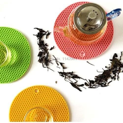 100pcs Multi-function Coaster 18cm Round Heat-resistant Honeycomb Silicone Coaster Slip Anti-hot Pad Kitchen Tools