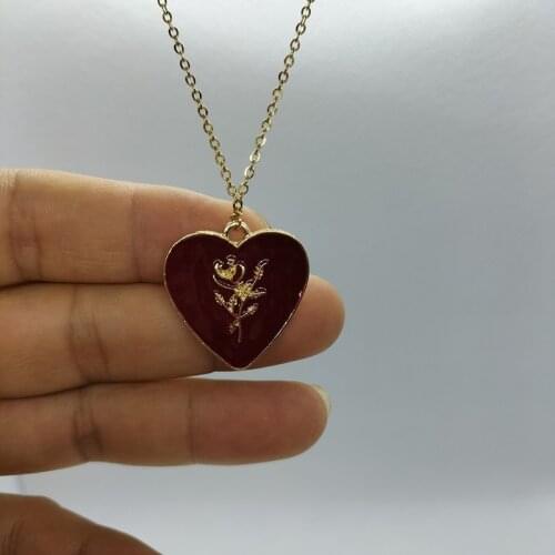 Yungqi New Fashion Rose Flower Necklace Alloy Drop Oil Love Heart Pendant Necklaces Elegant Party Gift Jewelry For Women collar