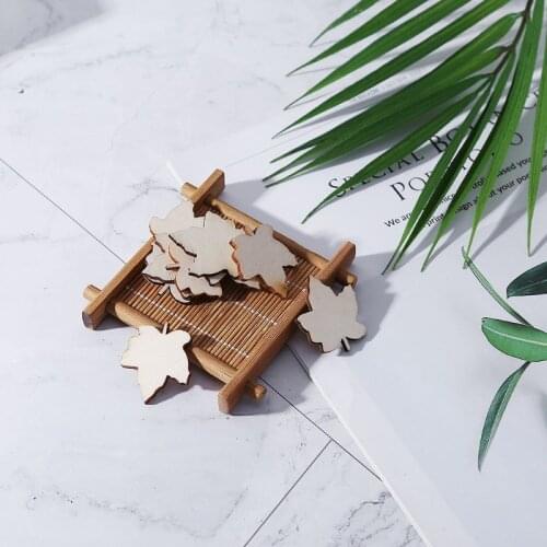 50pcs Laser Cut Wood Maple Leaf Embellishment Wooden Shape Craft Wedding Decor X4YD