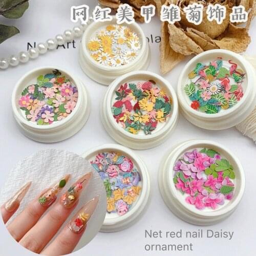 18Color Summer day Nail Art Manicure Tool Mixed Wood Pulp Piece Animal Plant Color Flower Little daisy Nail art Decoration