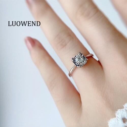 LUOWEND 18K White Gold (AU750) Engagement Ring Trendy Gold Diamond Rings Elegant High Quality for Women Wedding Eternity Ring