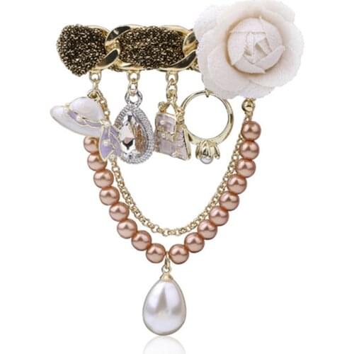 Vintage Jewelry Buckle Pin Brooches Crystal Bow Flower Pearl Camellia Brooches for Dress Banquet d88