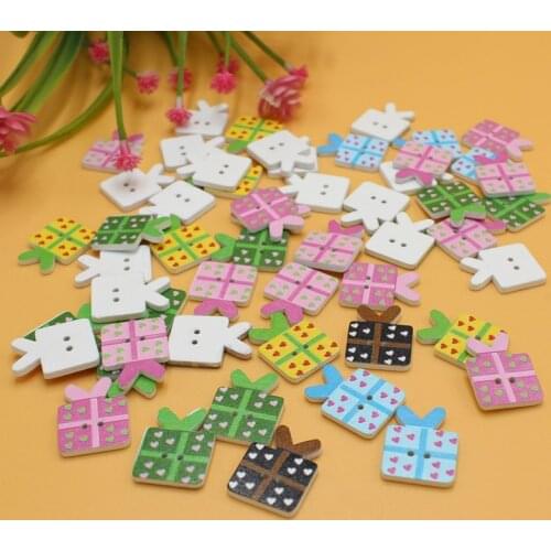50pcs gift box buttons for Scrapbooking Wooden Buttons Sewing Accessories 2 Holes Mix Wood Decorative Sewing Buttons