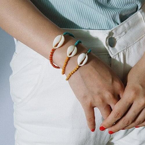 New arrival elastic glass beads bracelets summer daily wearing ey-catching beaded shell multilayer bracelets simple jewelry