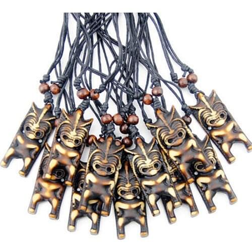 Wholesale lot 12pcs Simulation Bone carved Maori TIKI Man Charms Pendants Necklaces Amulet Gift MN263