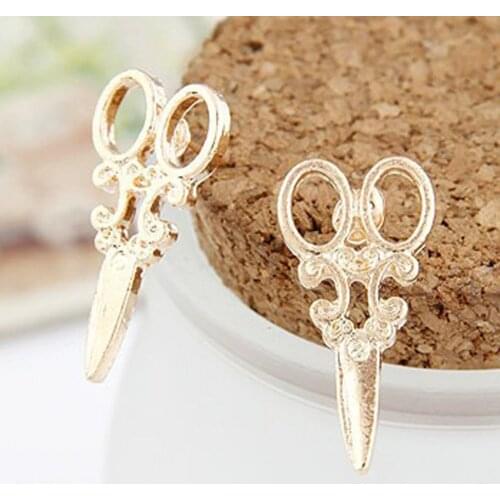 Hot Sale Punk Scissors Shape Design Ear Studs Creative Fashion Earrings Jewelry Fashion Leader
