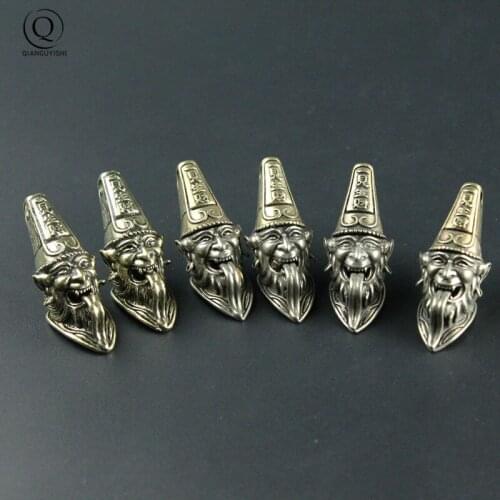 Vintage Brass Long Tongue Ghost Car Key Hanging Pendant Keyring Accessories Bag Hanging Antique Collection Crafts Gifts