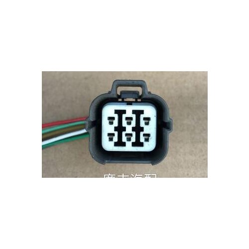 1PCS FORSylphy / Li Wei / Chun Yi front and rear doors around the glass lifter plug connector USED