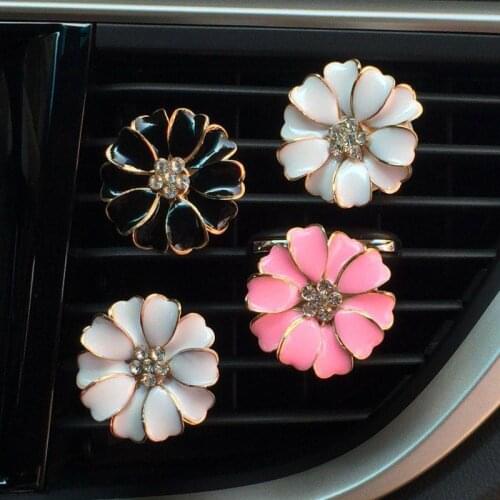 Car accessories Auto Car Daisy Flower Air Outlet Fragrant Perfume Clip Air Freshener Diffuser