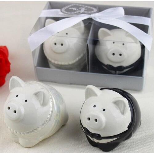 200pcs/lot New 2015 Brand New Wedding Favors Cute Couple Pigs Ceramic Salt Pepper Shakers Set Free Shipping