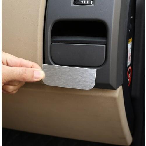 For Land Rover Discovery 3 LR3 2004-2009 Car styling Aluminum alloy Silver Co-pilot Cup holder Stickers Car Accessories