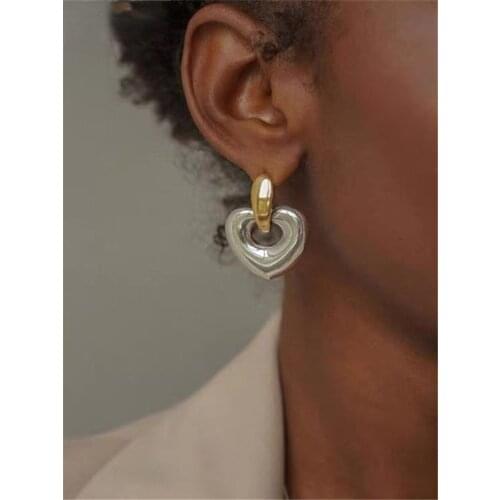 2021 Gold Earrings Vintage Popular Heart Pendant Hitting Scene Earrings For Women Jewelry Accessories