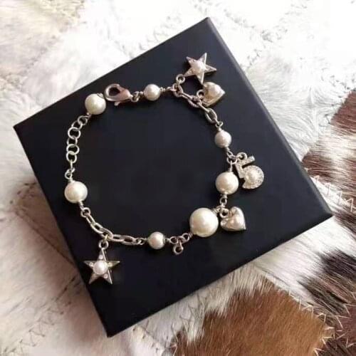 Hot Brand Gold Color Fashion Jewelry For Women Pearls Chain Stars Bracelet Fashion Praty Jewelry Vintage Design Cuff Bracelet