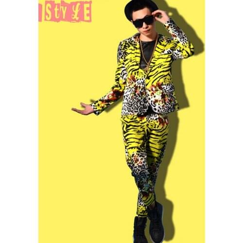 Hot 2020 Mens New Fashion Leopard Zebra Suit Male Singer Stage Costumes Comfortable Dress Plus Size Performance Mens Clothing