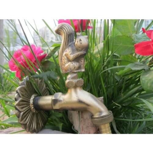 Decorative outdoor faucet rural animal shape garden Bibcock with antique bronze squirrel for washing machine tap