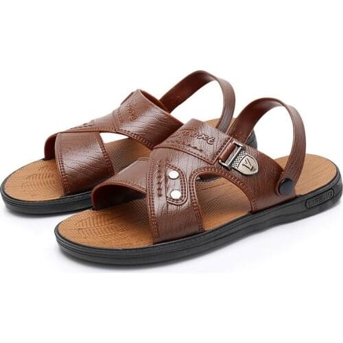 2021 New Mens Sandals Fashion Soft Leather Soled Mens Sandals Beach Holiday Slippers Outdoor Comfortable Waterproof Antiskid