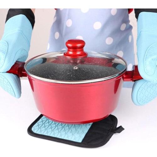 Microwave Glove Potholder Gloves Mitts Kitchen Potholder mat for BBQ Insulation Gloves Hot Oven Mitts Baking Supplies with Holes