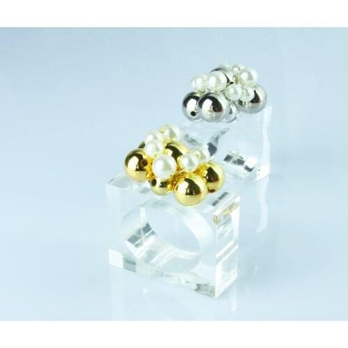 Free shipping gold/silver pearl with square acrylic napkin ring napkin holder 4 pcs qn20122302