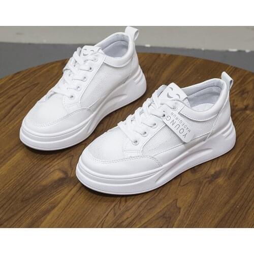 Women Casual Shoes New Spring Women Shoes Fashion Embroidered White Sneakers Breathable Flower Lace-Up Women Sneakers