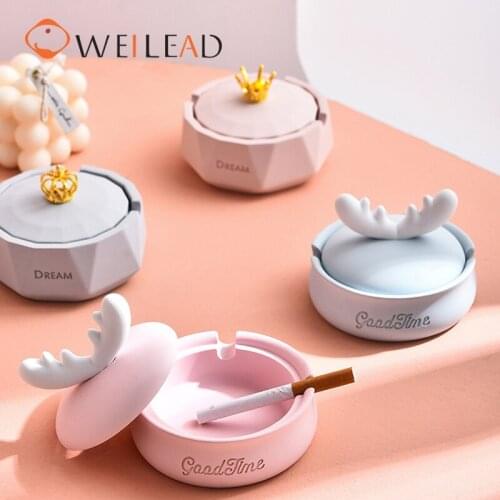 WEILEAD Resin Cartoon Cute Ashtray With Lid Anti-ash Modern Creative Home Decoration Accessories Office Study Desk Ornament Gift