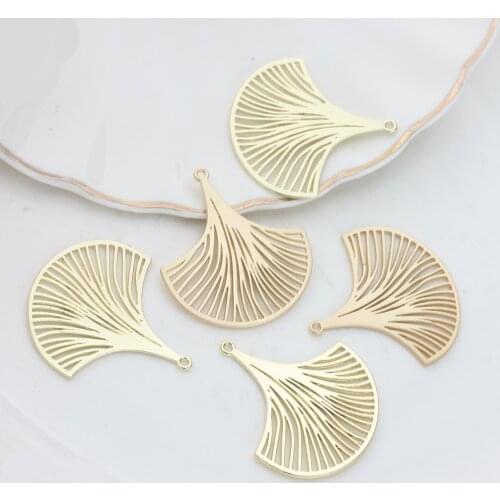 34mm 10pcs/lot Zinc Alloy Charms Gold Hollow Ginkgo Leaves Shape Charms For DIY Fashion Jewelry Making Finding Accessories