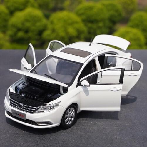 1/18 Scale DF Car Fengshen A30 MT Alloy Simulation Diecast Model Cars Toys for Boys Adult Collection Static Display