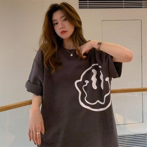 Korean Simple Face T-Shirt Female Harajuku Vintage Gothic Short Sleeve Tee Kawaii Woman Tops Comic Oversize Streetwear 2021Cute