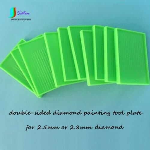 Home Diy Diamond Painting Tool Green Plastic Double-sided Diamond Tray,2.5mm or 2.8mm Diamond Plate S0081H