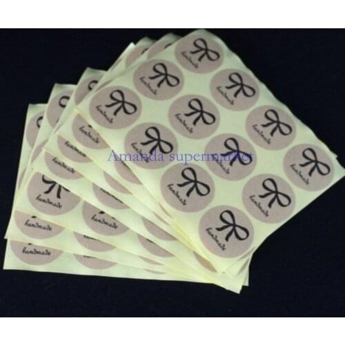 600pcs/lot 30*30mm Round Vintage Stickers Bowknot Kraft Label Sticker DIY Hand Made Gift Cake Baking Sealing Sticker