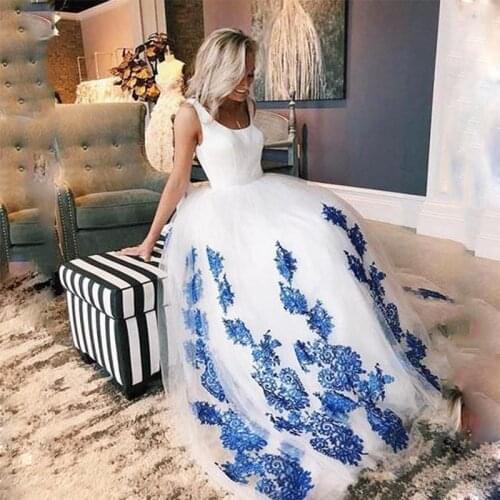 Romantic Plus Size White Wedding Gown Scoop Blue Lace Appliques Wedding Princess Dress Ball Gowns Tulle Bridal Gowns Custom Made