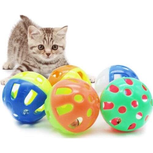 Chewing Round Ball Toys For Cats Ball With Bell Ring Playing Chew Rattle Scratch Plastic Ball Interactive Cat Training Toys Pet