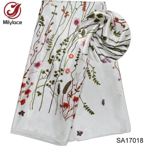 Fashionable Digital print satin fabric hot selling lovely pattern design nigerian real satin silk fabric for garment SA17018