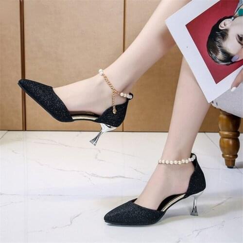 2021 New High Quality Pearl Clasp Summer Pointed Toe Pumps Women Sexy Party Shoes Thin Heel Solid Color Baotou Sandals Hot Sell