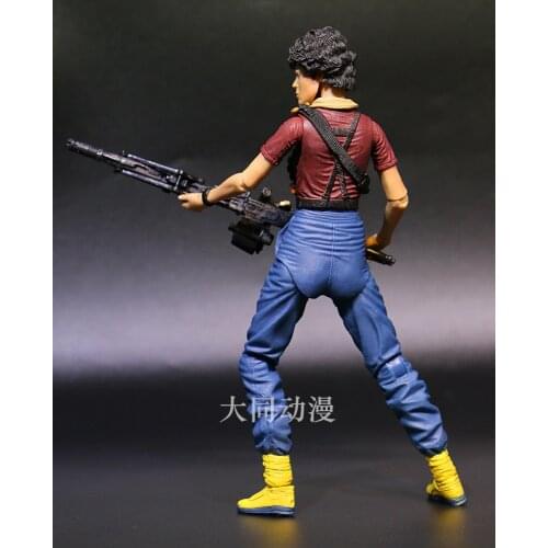 Classic Sci-Fi Film Ripley with Exclusive Alien Aliens Day Limit NECA Action Figure