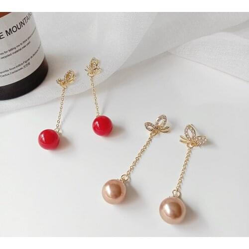 Sweet Girl Earrings Fashion New Style Temperament Long Butterfly Face Thin Butterfly Pearl Crystal Womens Earrings Manufacturer